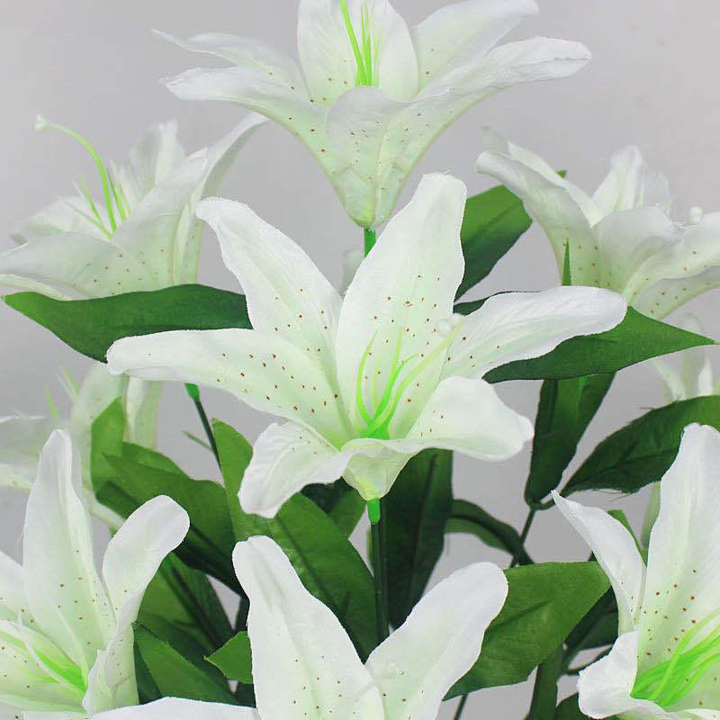 Artificial Lily Stem for Living Room Decoration - Plastic Flower Ornament with Vase