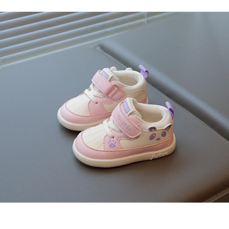 Popolari nuove scarpe traspiranti per bambini scarpe per neonati e bambini piccoli antiscivolo cartone animato supporto medio scarpe sportive moda