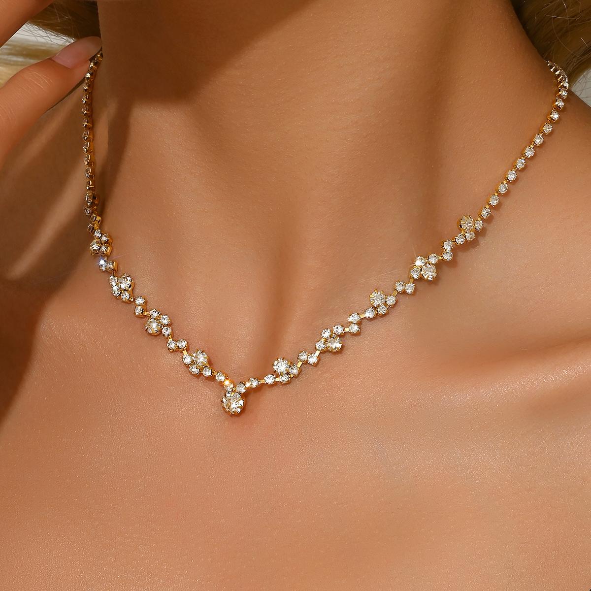 Simple and exquisite full diamond necklace jewelry necklace full diamond collarbone dinner dress light luxury elegan