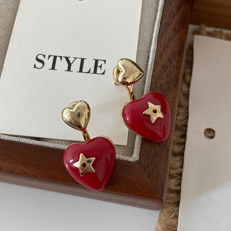 

Красные пятиконечные звезды серьги-гвоздики Love Exquisite Small Earrings Ankola Red Personality Niche Design Sense Китайский Новый год серьги для женщин