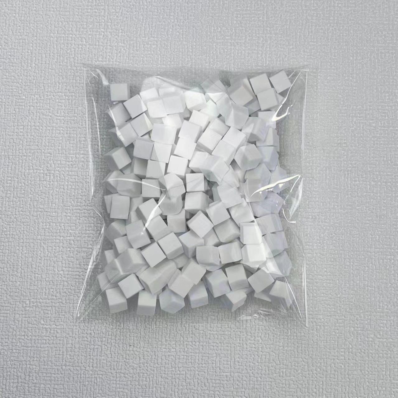 Pat Pat Glue Sponge 5000-Pack for Nail Art Salon, 1cm Cotton Tofu Block Design.