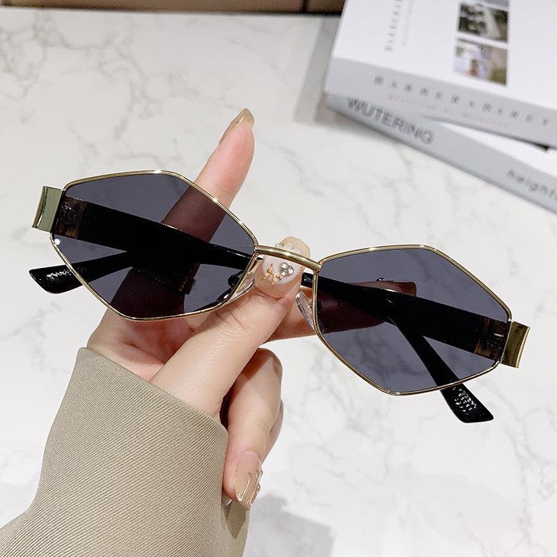 Women's Diamond-Shaped Sunglasses: High-End Hot Girl Style, Personalized European and American Design