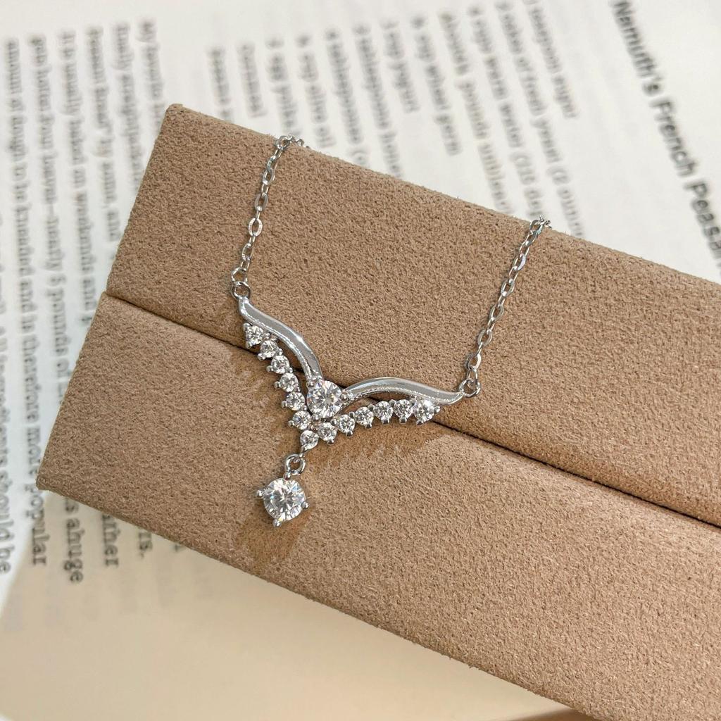 Light Luxury Exquisite Angel Wing Necklace, Women's High-end Feeling, Wing Temperament, Collarbone Chain Trend