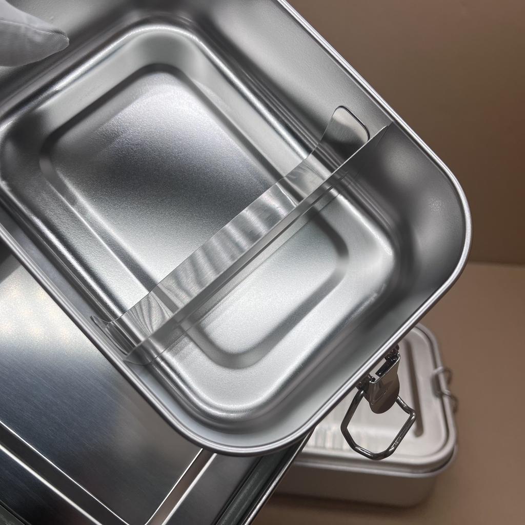 Portable 304 Stainless Steel Lunch Box Square Compartment Sealed Lunch Tray with Lid for Food