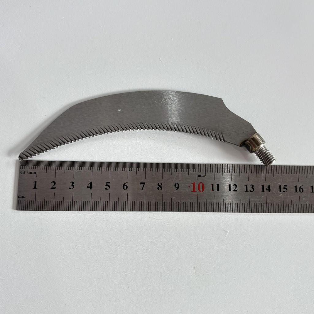 Portable Steel Fish Fork: Thickened Sickle-Style Spike for Fishing