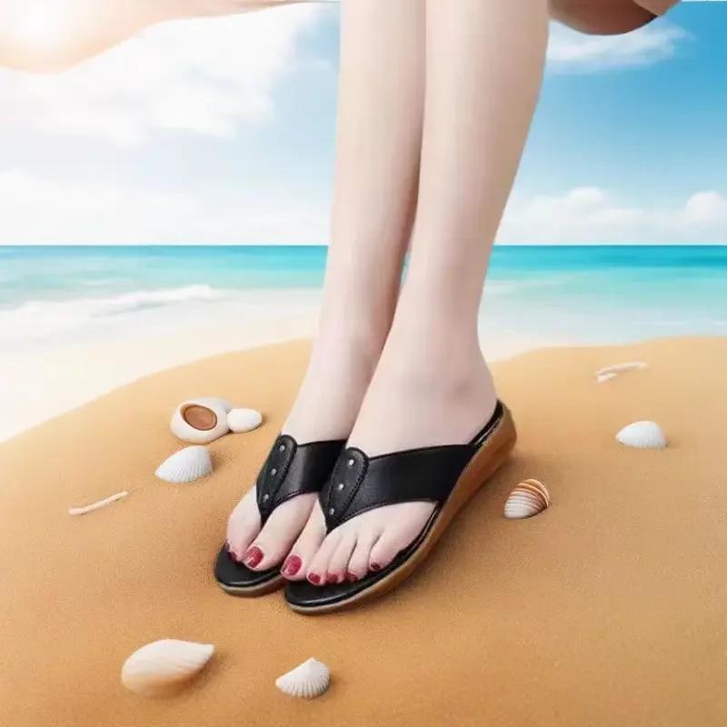 Fashion Women's Shoes 2024 Hot Sale Peep Toe Women's Slippers Fashion Rivet Beach Slippers Women High Quality Solid Flat Slipperszapatos