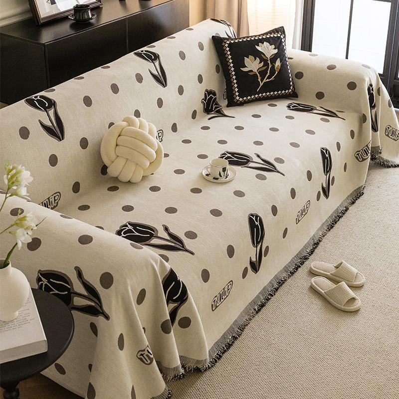 

Чехлы для диванов во французском кремовом стиле, полностью покрытые тканью Four Seasons, универсальный синель в стиле ретро, ​​доступный роскошный чехол для дивана с высоким смыслом, чехол-полотенце 180*130cm