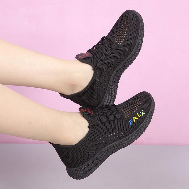 Summer New Breathable Hollow Mesh Sports Shoes Women's Fashion Versatile Casual Shoes Soft Sole Non-slip Old Beijing Cloth Shoes