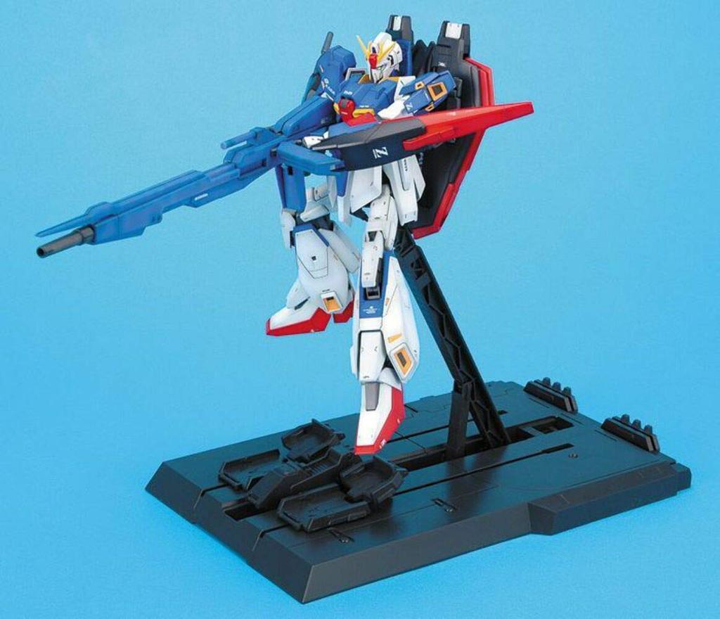 MG Mobile Suit Zeta Gundam MSZ-006 Z Gundam Ver.2.0 1/100 Scale Pre-Colored Plastic Model