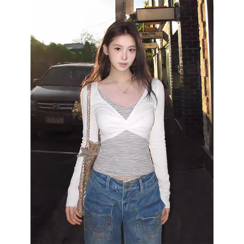 

Women s Korean Knotted V-Neck T-Shirt, Long-Sleeve Fake Two-Piece, Slim-Fit, Unique Design for Spring Extra Large білий/вершковий