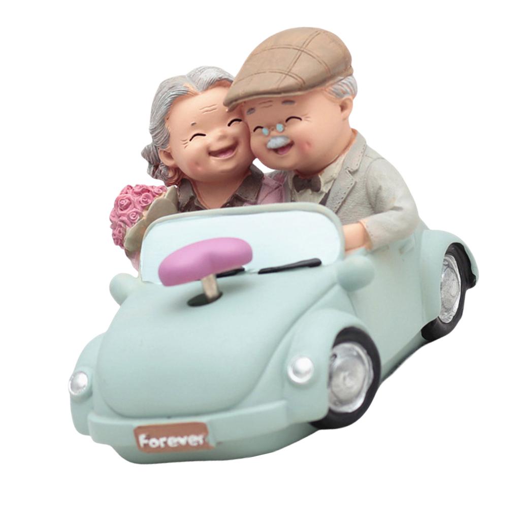 Sweet Loving Old Married Couple Statue Resins Grandparents Figurine for Romantics Valentines Day Home and Wedding Decors