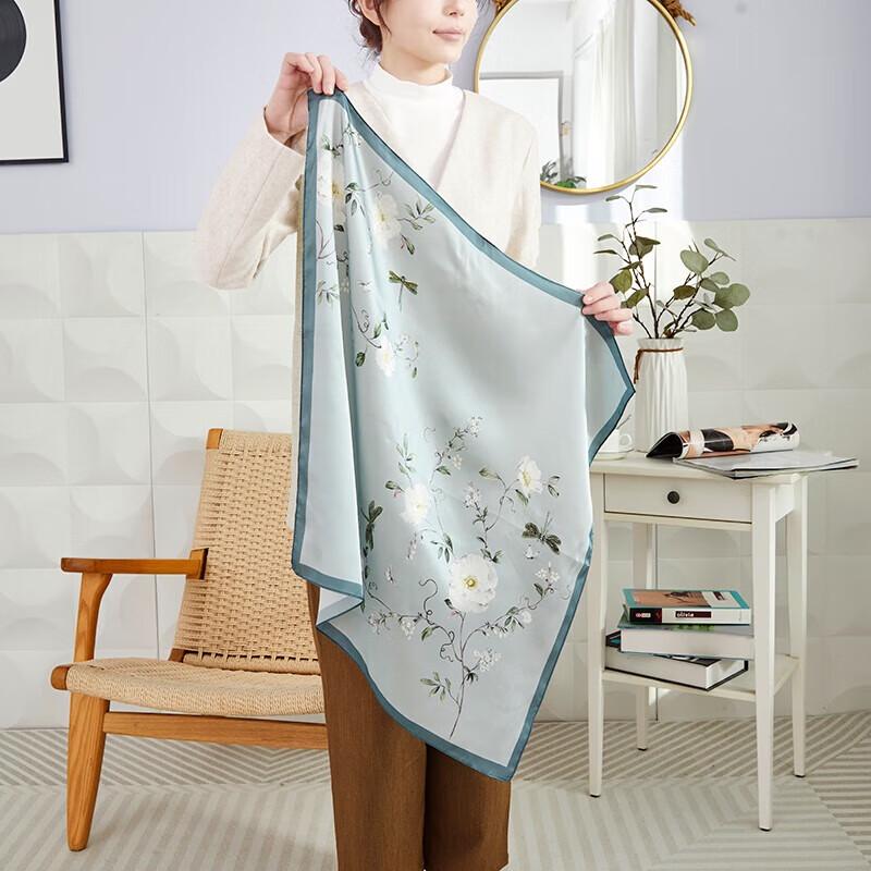 Hengyuanxiang New Chinese Style Silk Scarf - Nianhua
