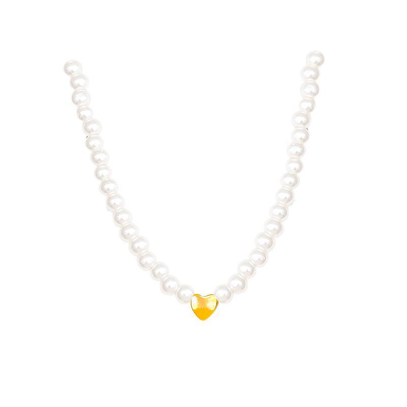 Baroque Pearl Pendant Necklace - Elegant Retro Clavicle Jewelry for Women