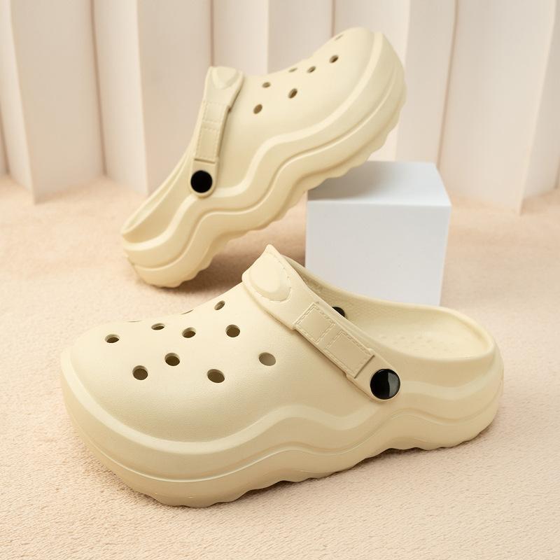 New cute thick-soled hole shoes couple eva non-slip and deodorant summer outer beach slippers