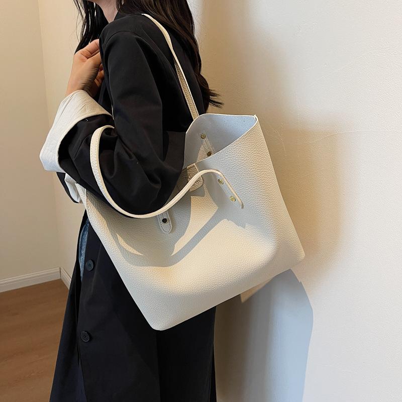 2025 Spring New Versatile Underarm Women's Bag Fashion Tote Bag Solid Color Large Capacity Commuter Textured Shoulder Bag