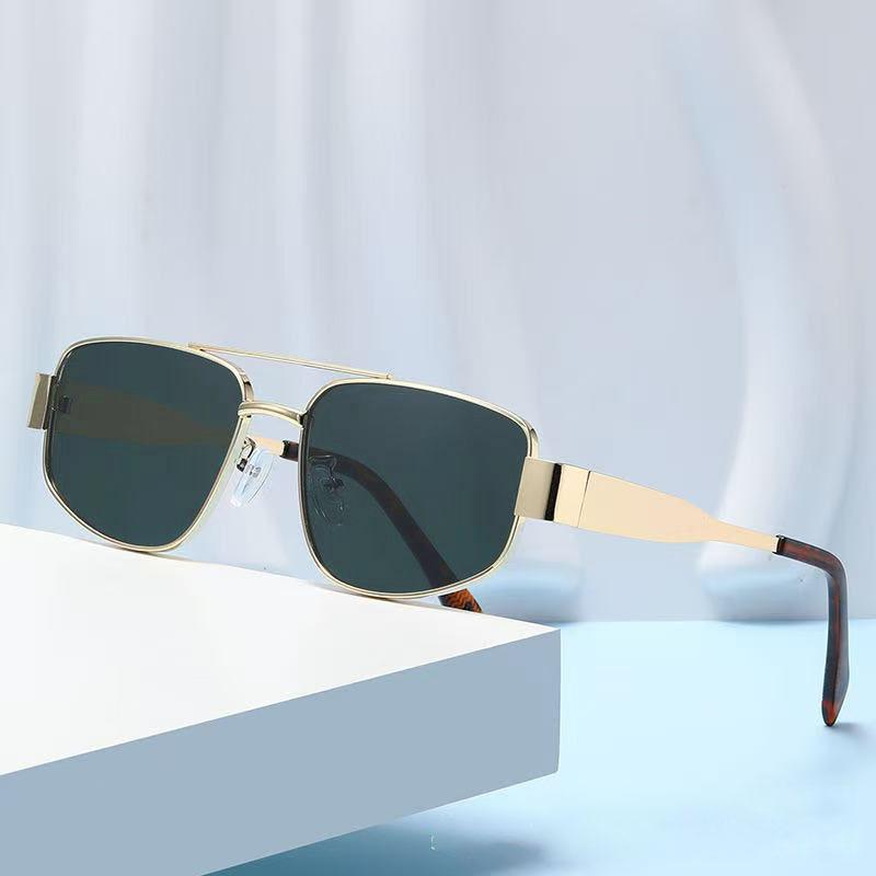 Men's Women's Metal Large Frame Nearsighted Sunglasses Retro Square Frame Design Eyewear Outdoor Driving Nearsighted Glasses