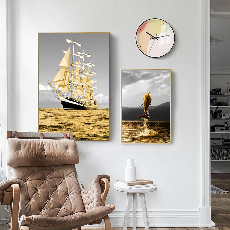 Złoty Krajobraz Oceanu Sztuka Ścienna Obraz na Płótnie Plakaty i Druki z Delfinami Dekoracja Domu Obrazy Ścienne do Dekoracji Salonu