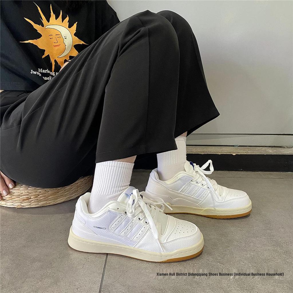 Autumn 2025 Hong Kong Style Lace-Up Sneakers: Trendy Men's and Women's Casual White Shoes