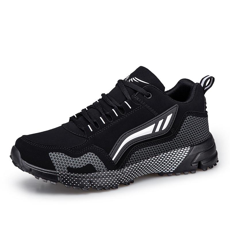 Men's plus size light casual sports shoes Four seasons new soft-sole outdoor running shoes Fashion students breathable sneakers