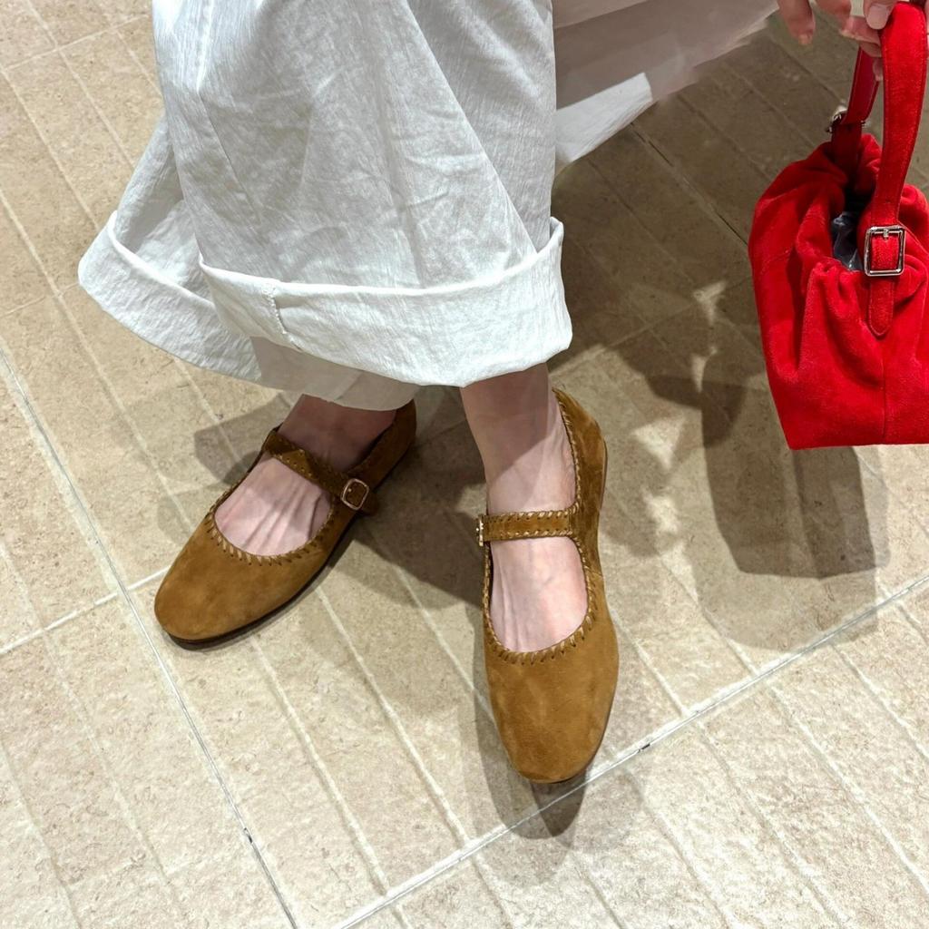 Personalized version~ Korean version of matte leather woven light mouth single shoes femininity round head flat bottom one-word buckle with Mary Jan