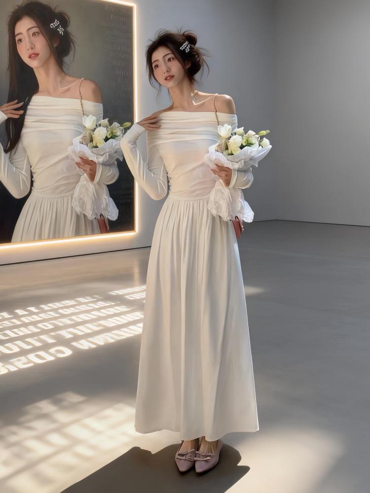 Off-White One-Shoulder Long-Sleeve Maxi Dress - 2026 High-End French Style Spring Collection