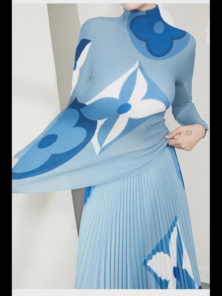 2024 Spring/Autumn Women's High-End Retro Pleated Two-Piece Skirt Suit