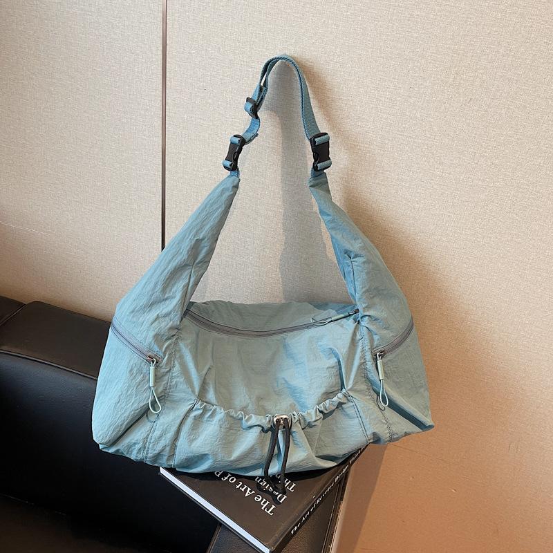 Light Casual Canvas Crossbody Bag Women's Short Trip Large Capacity Tote Bag Student Class Bag Commuter Shoulder Bag