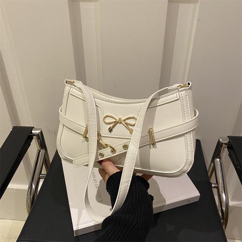 

2025 summer new casual foreign style small square bag fashionable versatile exquisite women s shoulder messenger bag portable білий