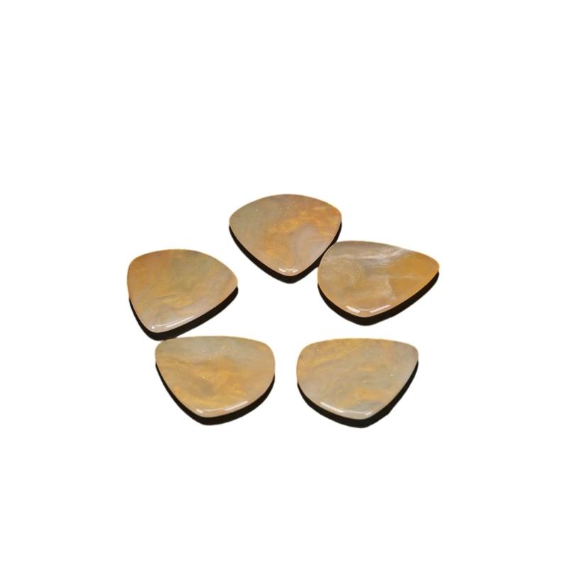 Colorful Smooth Strumming Resin Guitar Picks Flexible Resin Construction Suitable for Speed Stability and Performances