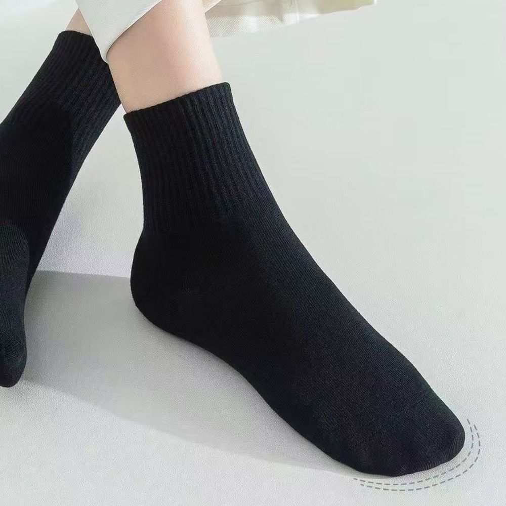 White Black Grey Disposable Socks Polyester Travel Supplies Socks Disposable Stocking  on Business