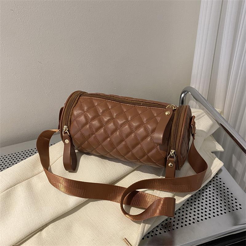 

2024 нова сумка з діамантами у вигляді циліндра сумка-месенджер повсякденна жіноча сумка сумка на плече жіноча сумка однотонна сумка під пахву великої місткості коричневий