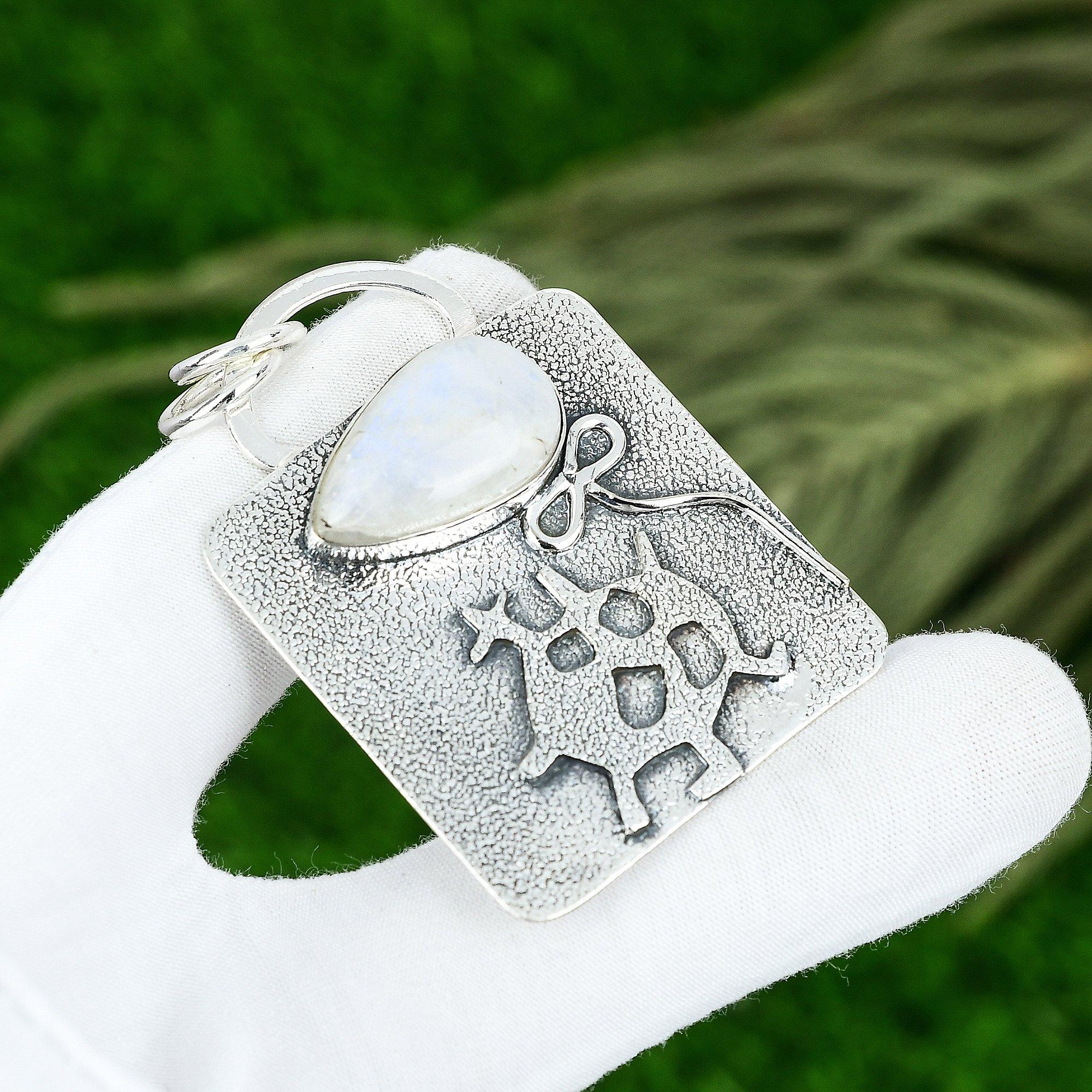 

Распродажа ко Дню матери Ювелирные изделия из серебра 925 пробы с этнической подвеской из драгоценного камня радужного лунного камня