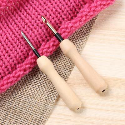 Smooth Knitting Wood Handle Woolen Embroidery Punching Needle Sewing Tool Threader Embroidery Pen