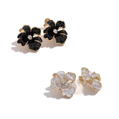 Elegante Diamantblumen-Ohrringe im Wald-Stil mit Retro-3D-Design - Luxuriöse Nischen-Ohrklemmen für einen edlen, exquisiten Look