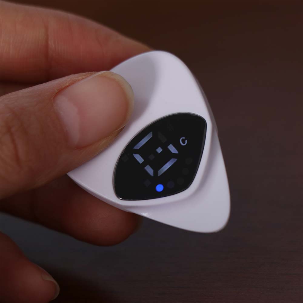 Portable Folk Guitar & Ukulele Tuner Real Time Electric Digital Tuner Guitar Pick&Tuner  Acoustic