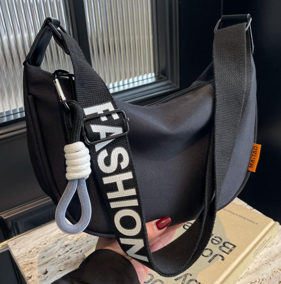 Trendy Korean-Style Nylon Crossbody Dumpling Bag for Women