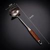 Cozinha Doméstica Aço Inoxidável 304 Separador de GorduraColher para Sopa com Cabo Longo e Cabo de Madeira Isolante de Calor, Concha para Sopa