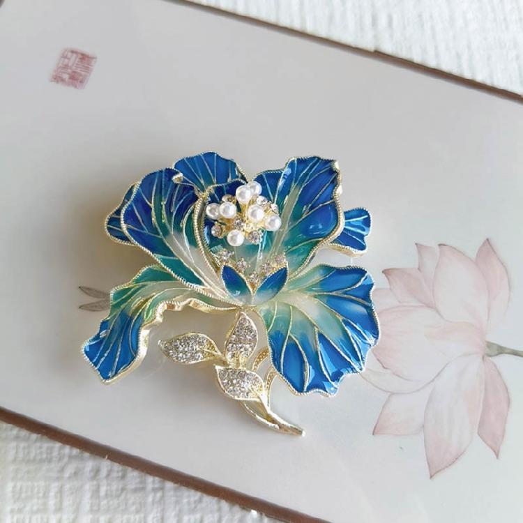 Künstlerischer Blumen Pin Handgefertigt Strasssteine Details Modeschmuck Anmutige Blumen Brosche Geeignet für Stilvolle Outfits