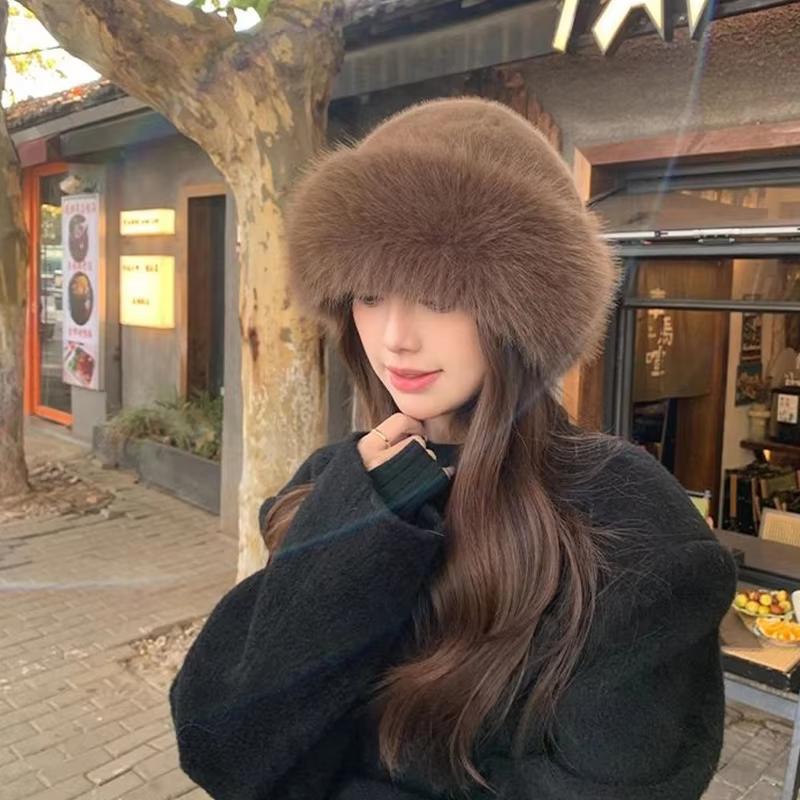 

Женская пушистая меховая панама однотонная зимняя теплая плюшевая шапка с защитой ушей Ins корейская девушка уличная ветрозащитная панама кофейный
