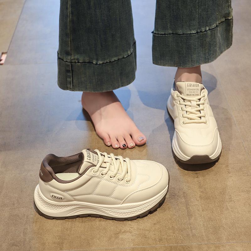 Low-top little white shoes women's shoes autumn 2025 new women's casual single shoes women's platform bread shoes versatile women's shoes
