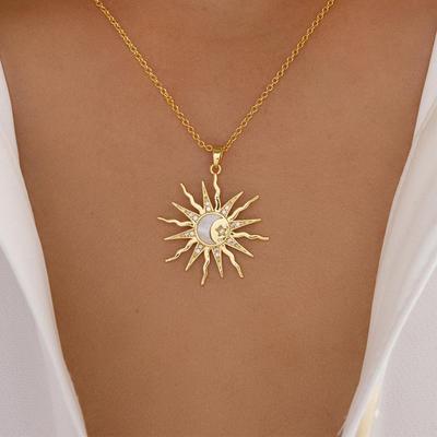 Collier tendance en alliage avec pendentif lune et diamants