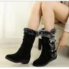 Nye vinterstøvler for kvinner Casual Varm pels Mid-Calf Boots sko Dame Slip-On Runde tåkiler Snow Boots sko Muje Plus størrelse 42