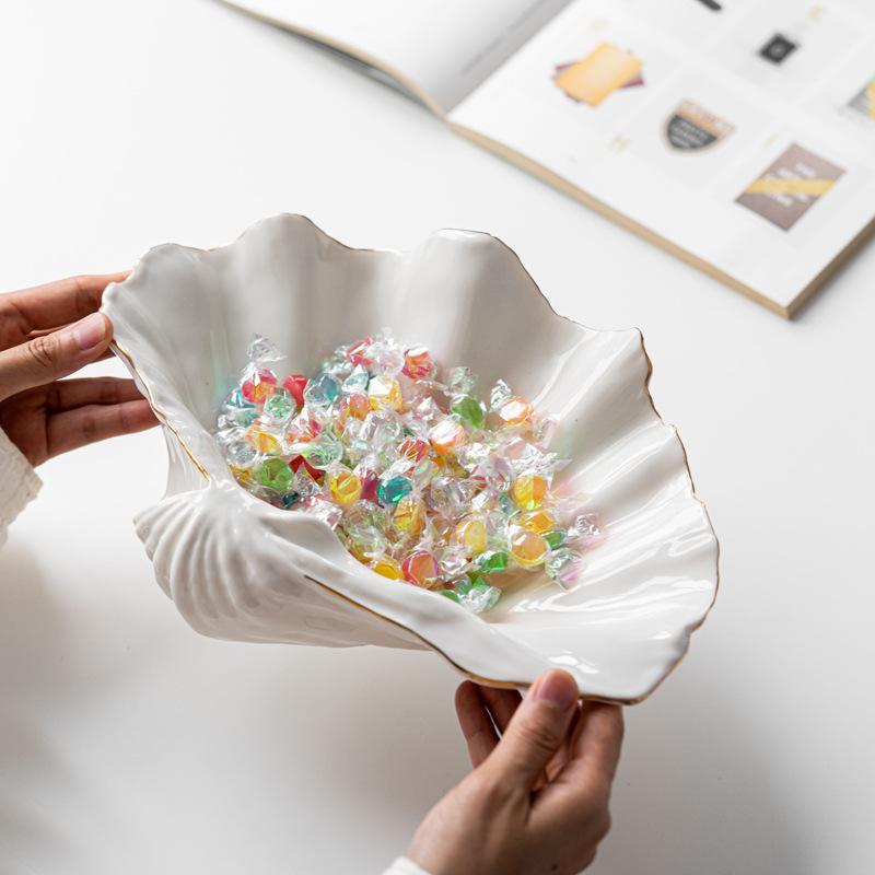 European Phnom Penh Shell Plate Ceramic Decorative Ornament Family Company Fruit Candy Fruit Plate Light Luxury Decorative Plate