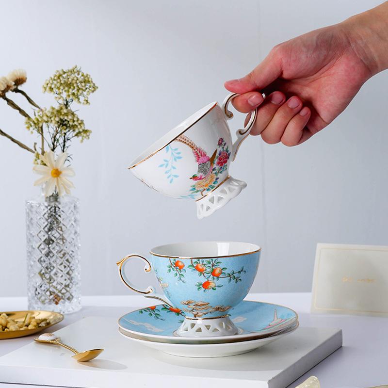 Light Luxury Bone China Coffee Cups And Saucers, High-End Exquisite Household Afternoon Tea Set, Cup Couple Cup Gift Box.