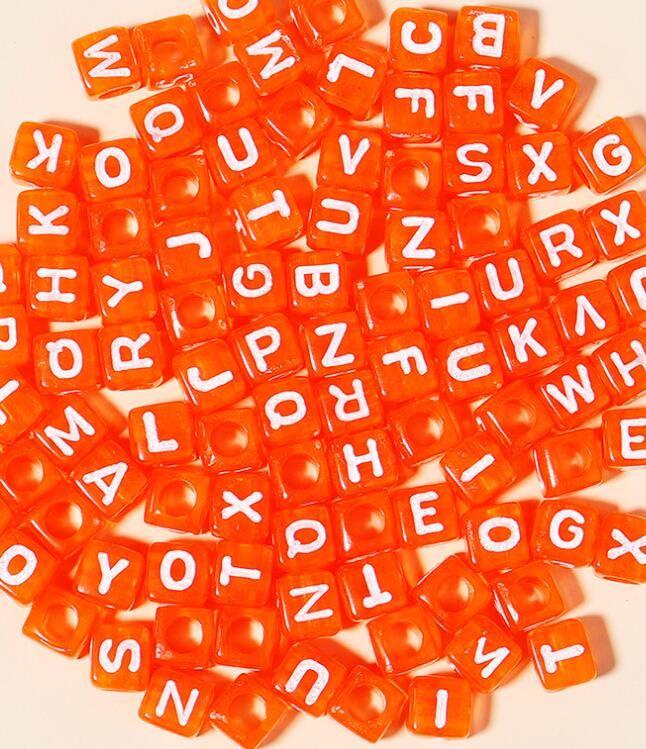 100pcs/Lot Mixed Acrylic Square Letter Beads Colored Cube Spacer Alphabet Bead for Jewelry Making DIY Charm Bracelet Accessories
