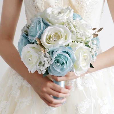 Wedding Bouquets for Bride Roses Bridesmaid Bouquet Bridal Bouquet Flower Wedding Hand Holding Bouquet with Diamond for Engagement Bridal Shower Party