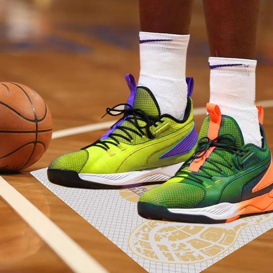 Basketball Sticky Mat Basketball Traction Board with Peel-Off Sheets for Dirt Removal Adhesive Basketball Shoe Grip Pad