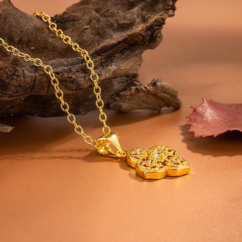 European & American Zircon Flower Four-Leaf Clover Women's Fashion Pendant Necklace