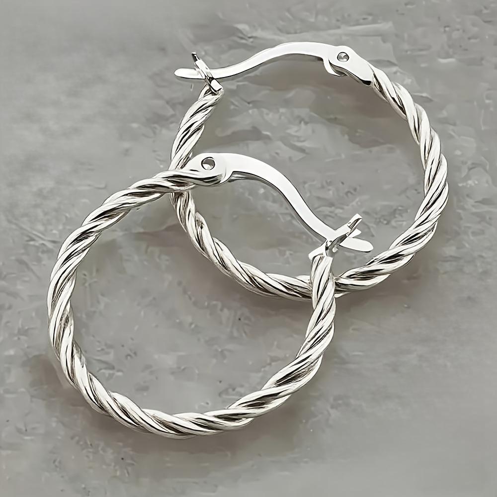1pair simple round hoop earrings designed for women, the versatile everyday essential to enhance any minimalist look.