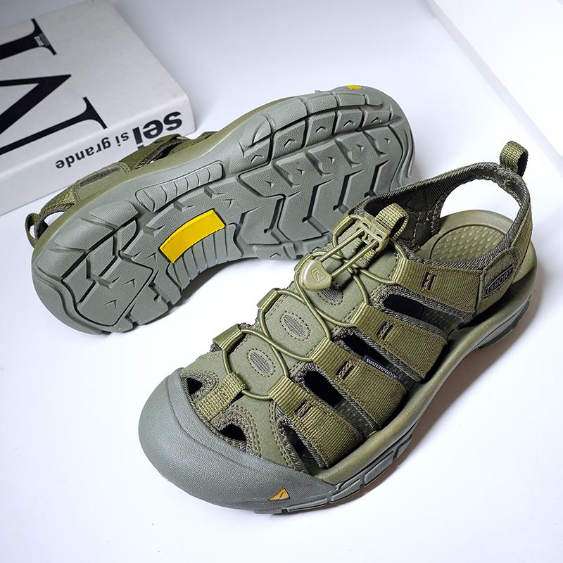 Cool Summer Sandals Men's Breathable Outdoor Walking Shoes Antiskid Male Sport Slippers Quick Dry Beach Sandals for Surfing Sea
